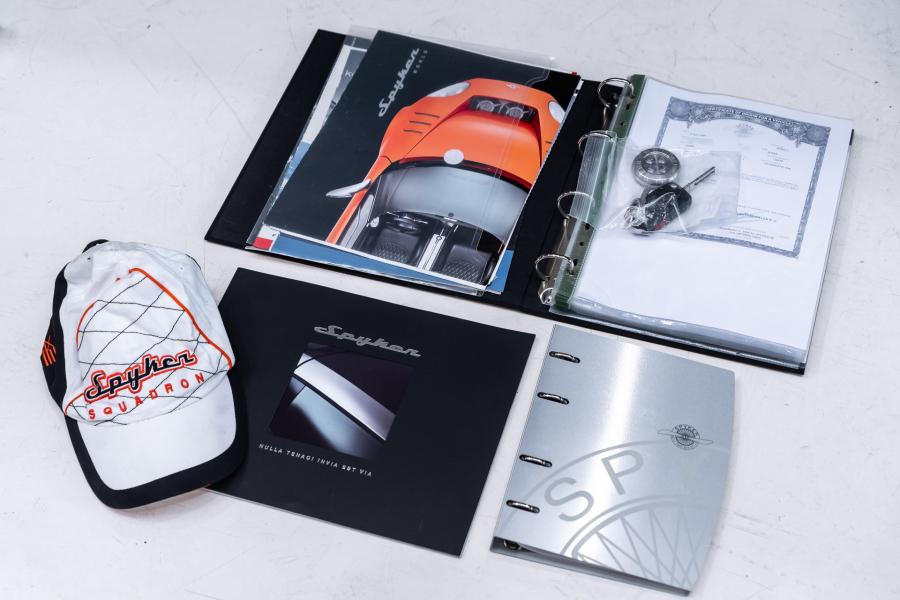 Сервисные книги Spyker C8 Laviolette 2008 года  (фото 16 из 24)